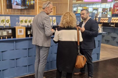 PROMOCIONANDO Y DIVULGANDO LOS VINOS DE GALICIA EN PROWEIN