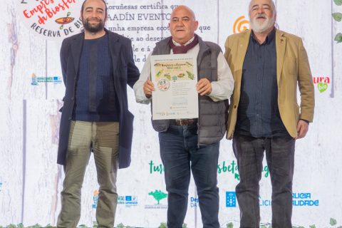 EL AULA PAADÍN CERTIFICADA POR LA RESERVA DE LA BIOSFERA AS MARIÑAS CORUÑESAS E TERRAS DO MANDEO